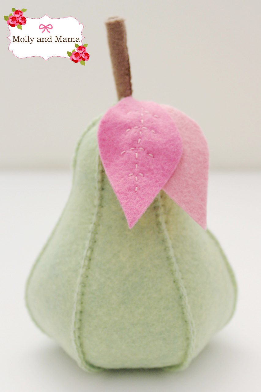Make a Felt Pear - Tutorial by Molly and Mama