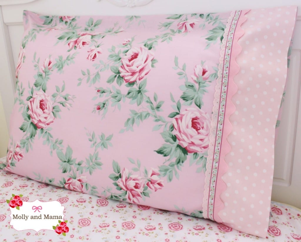 Pretty Pillowcase tutorial by Molly and Mama