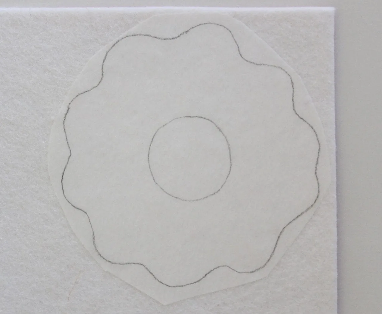 felt-donuts-from-molly-and-mama-2